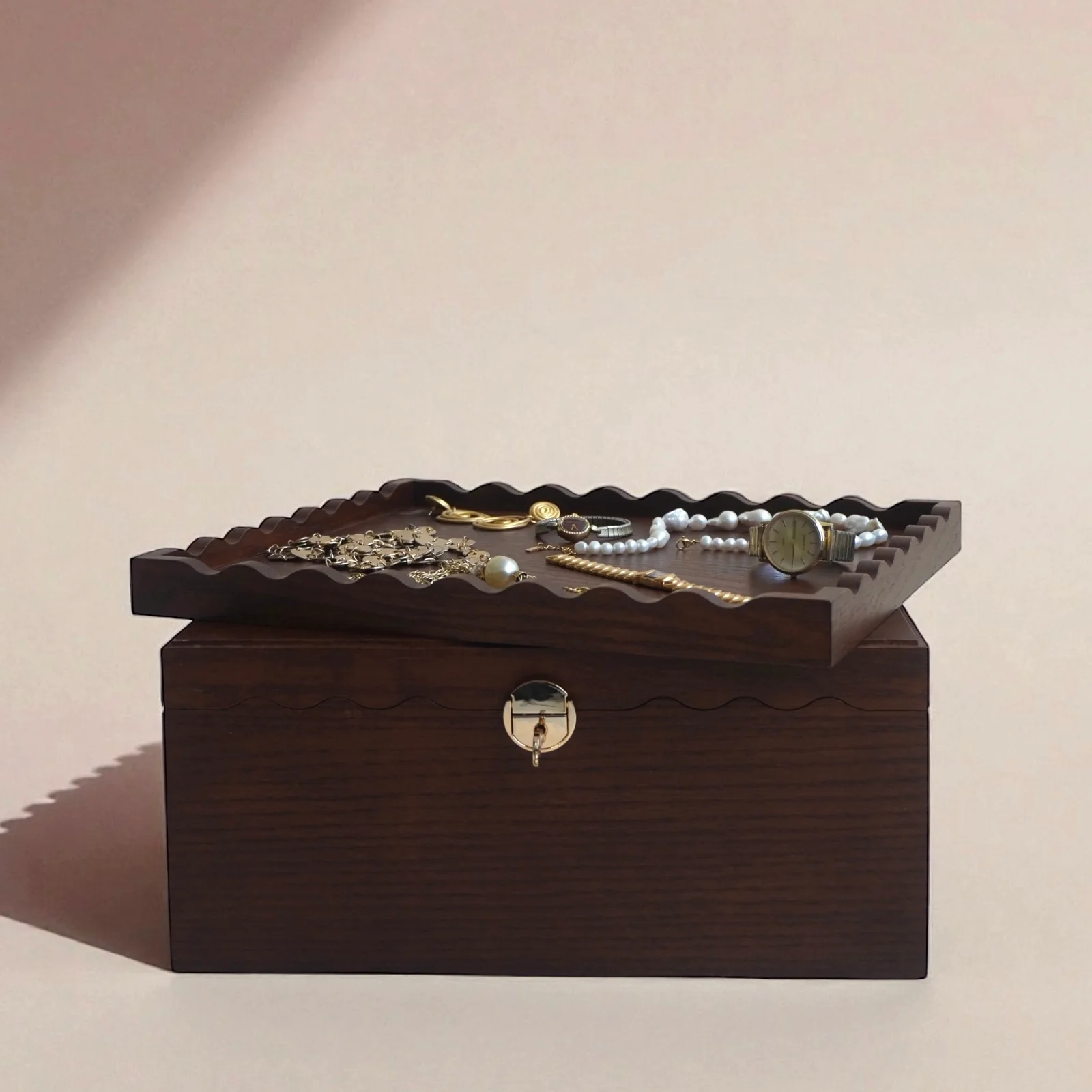 The New 2-in-1 Keepsake Case Edition 2 - Image 3